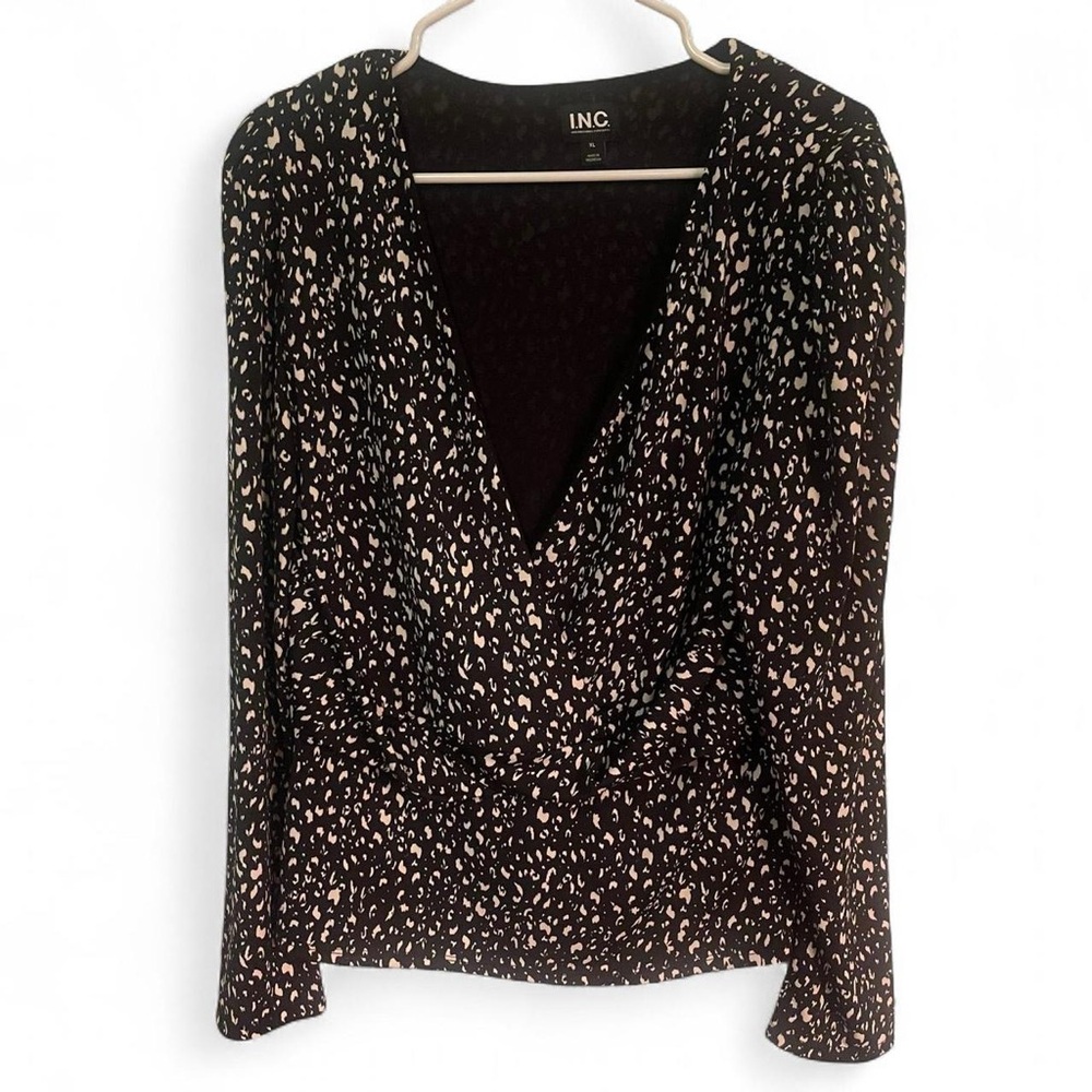 INC International Concepts Black and White Long Sleeve